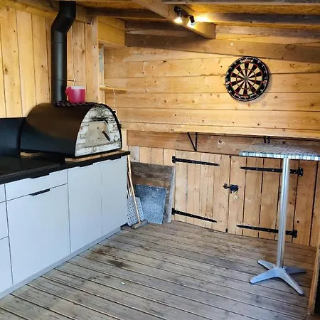 펜션 Tres Proche Angers: Chaleureuse Maison, Piscine, Amis, Famille Trélazé