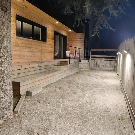 Tres Proche Angers: Chaleureuse Maison, Piscine, Amis, Famille Trélazé