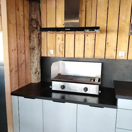 Tres Proche Angers: Chaleureuse Maison, Piscine, Amis, Famille